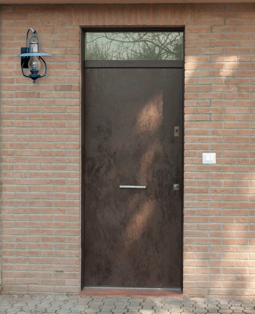 Porta blindata bronzo scuro