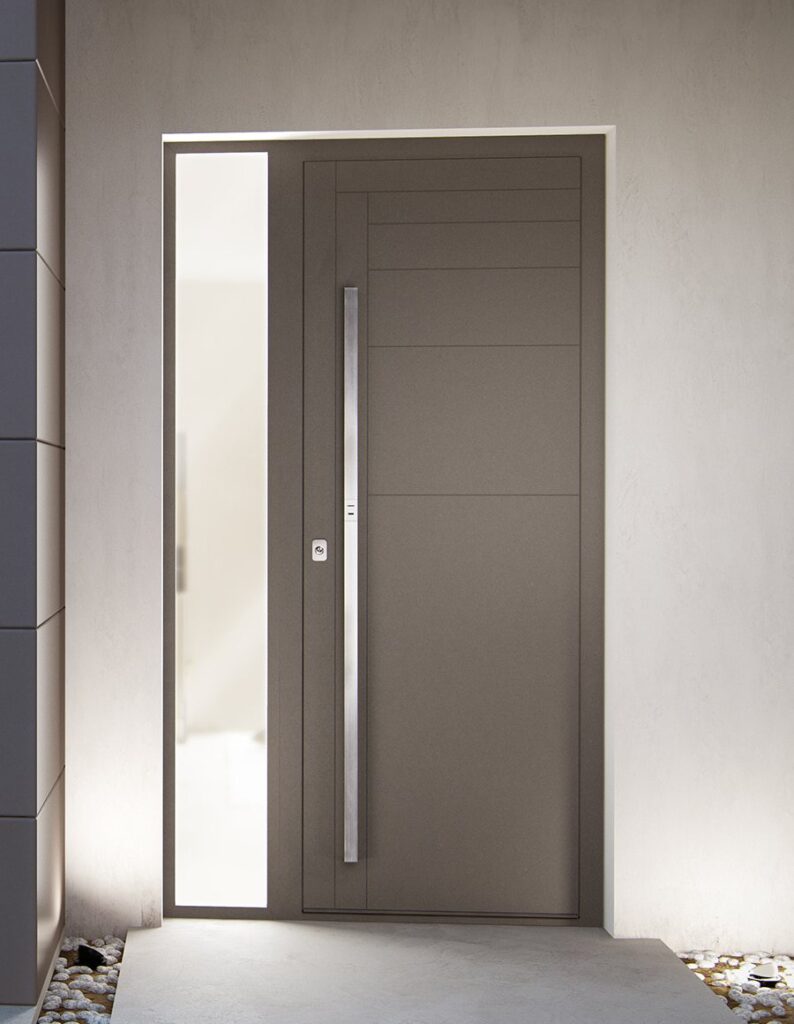 Porta d'ingresso in alluminio grigio con maniglione e fiancoluce